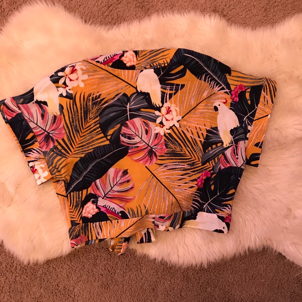 New Super sexy printed crop top tie front back option shirt tropical vaca vibes - Picture 7 of 7